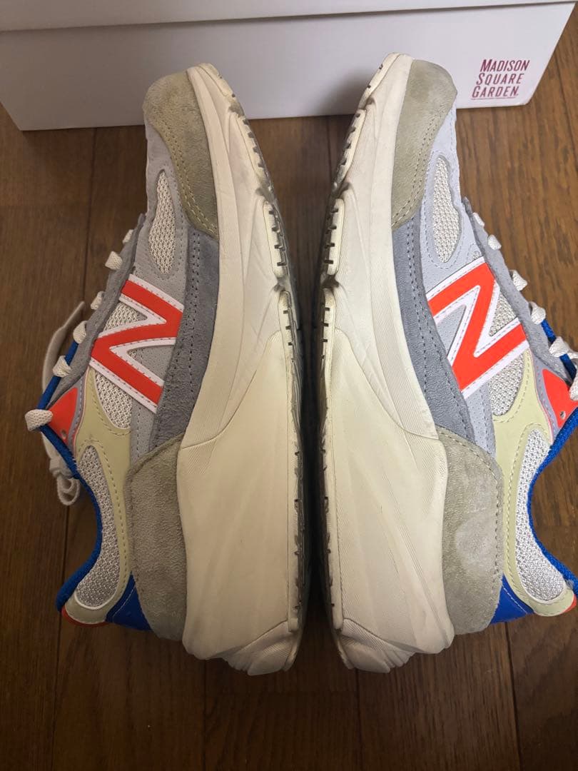 ホワイトKITH × NewBalance 990V6 \"'Sanddrift\"