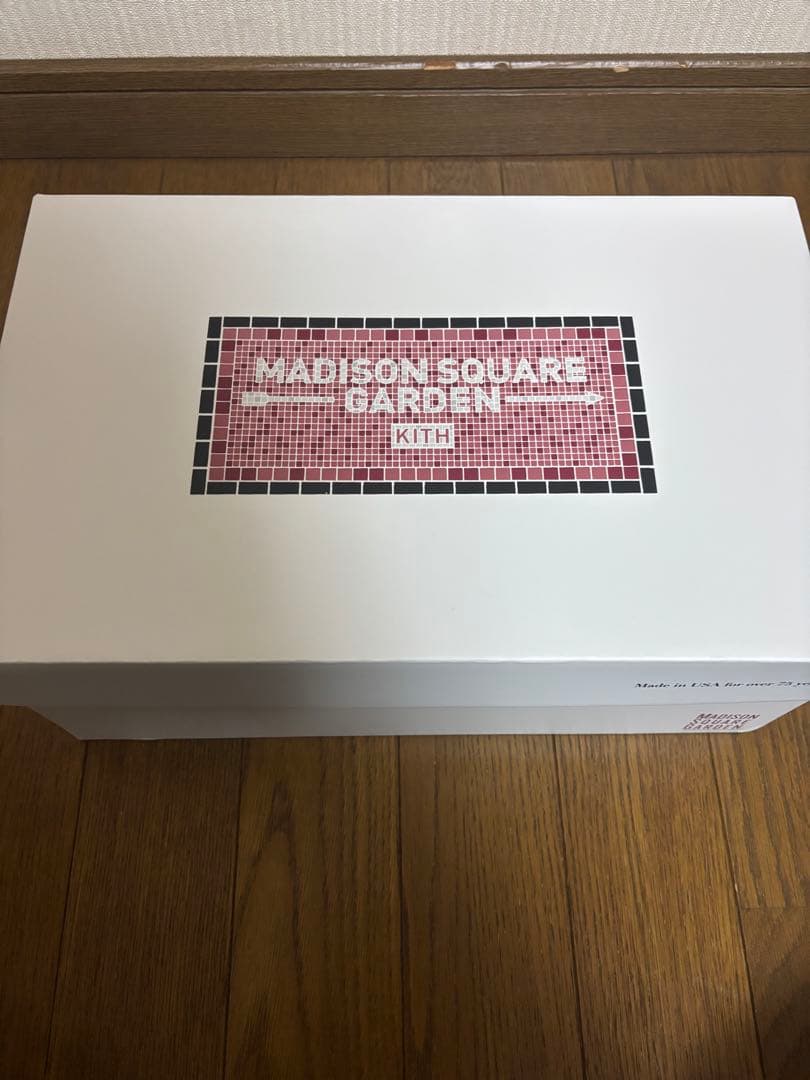 ホワイトKITH × NewBalance 990V6 \"'Sanddrift\"