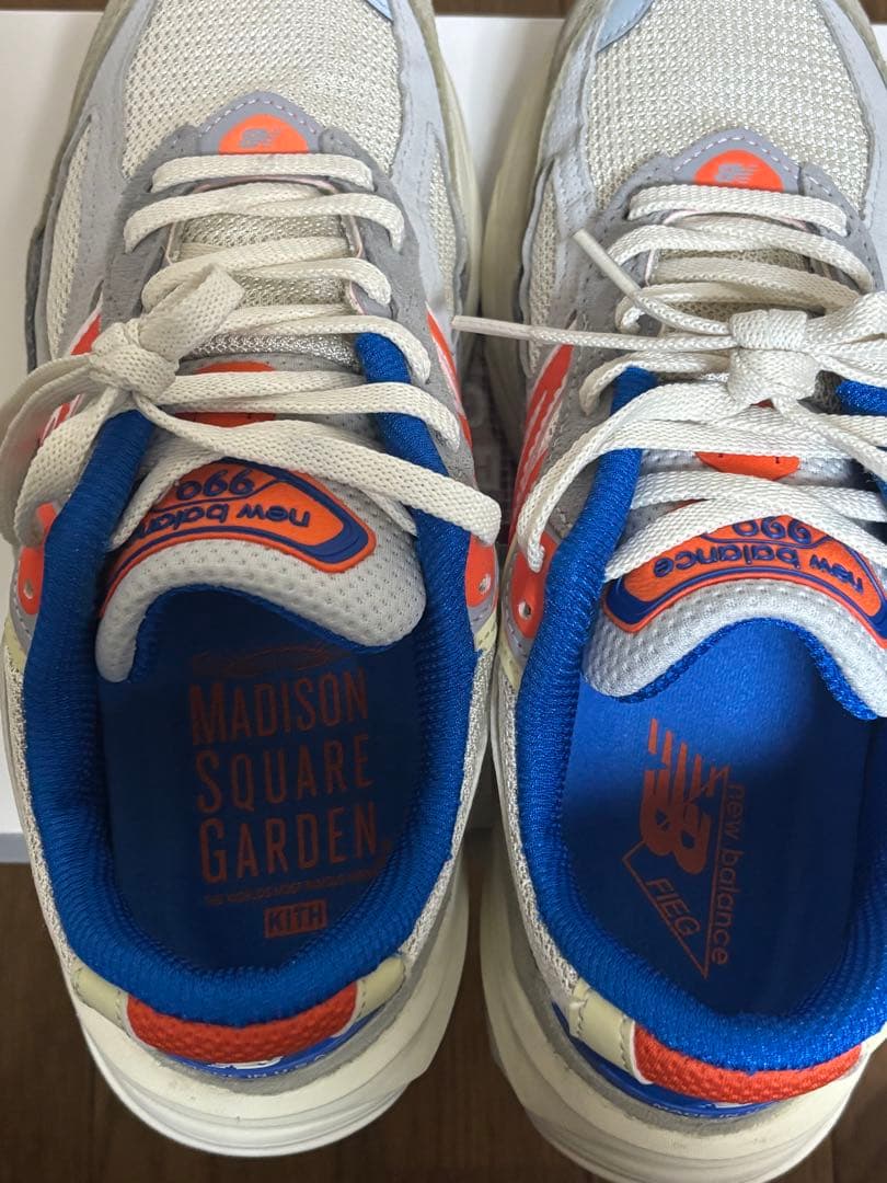 ホワイトKITH × NewBalance 990V6 \"'Sanddrift\"