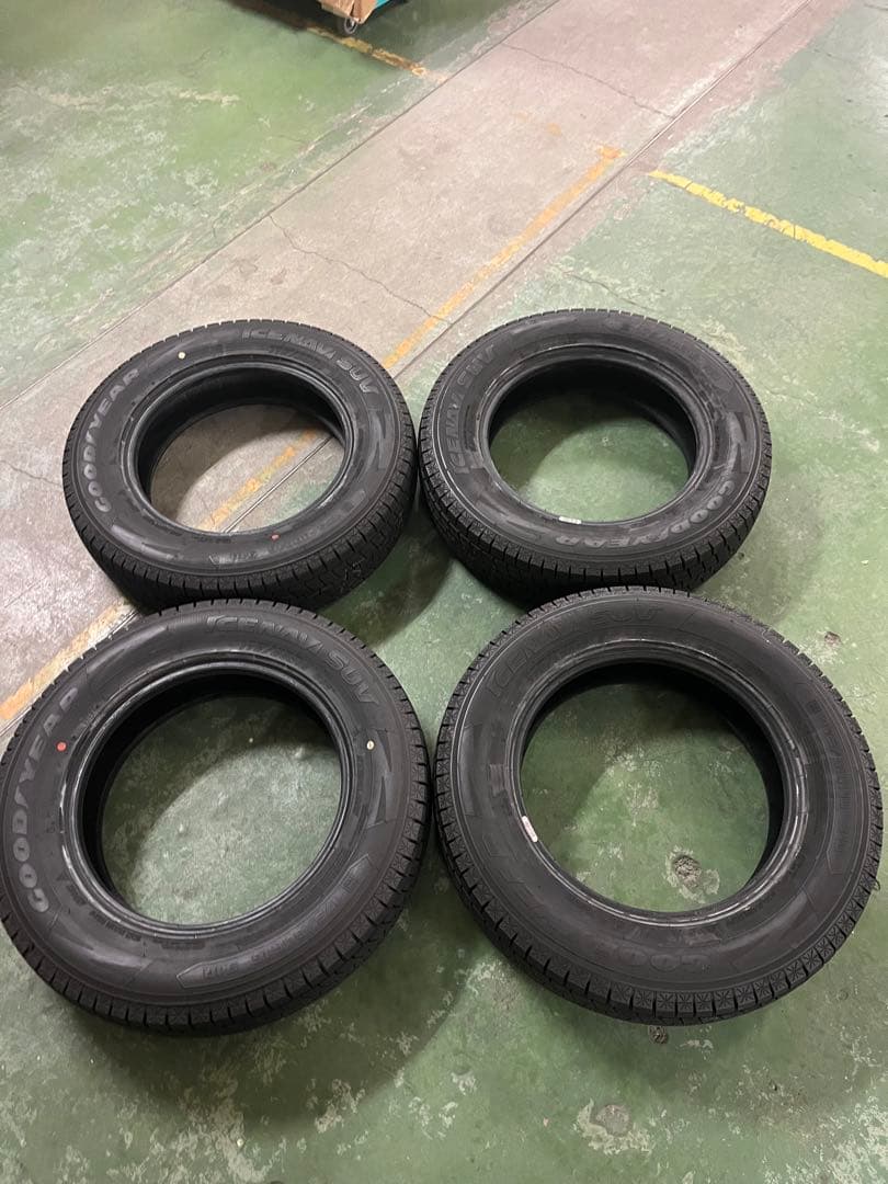 175/80/R16スタッドレスタイヤ