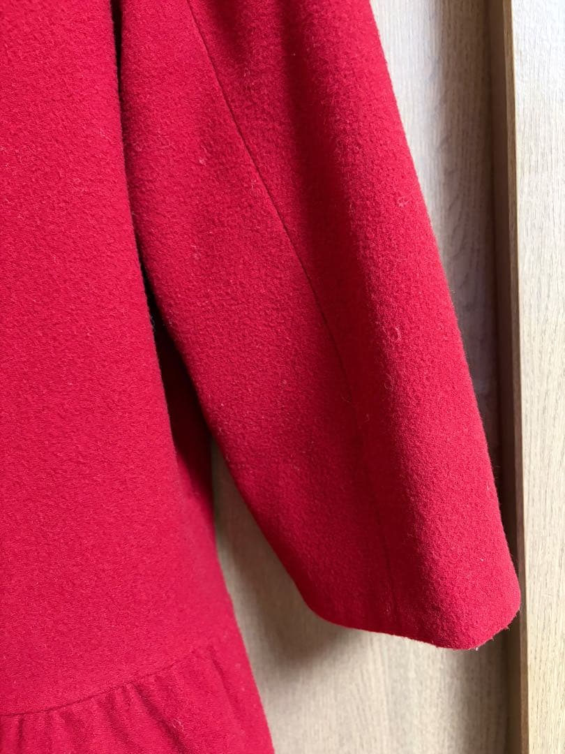 な*お様 【新年SALE 】美品☆ローズティアラリボン付ウールコート赤大きいサイ