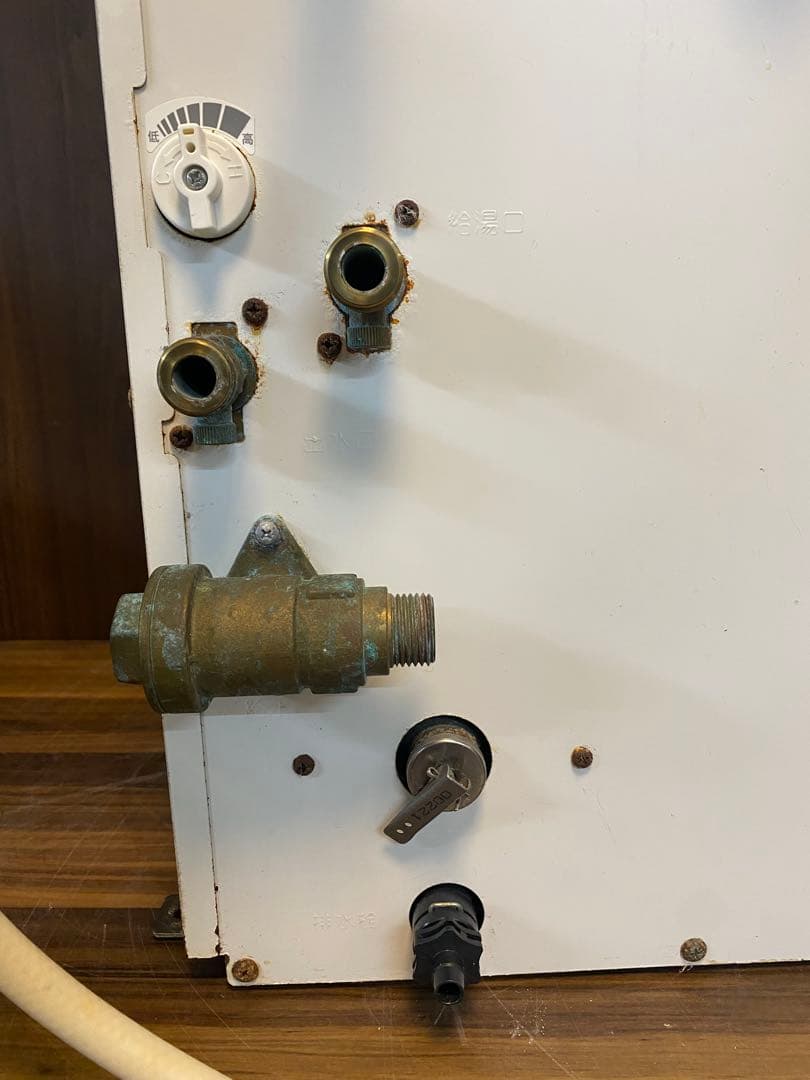 ク*ル様 イトミック　電気温水器　2019年製　20L ESD20BRX220D