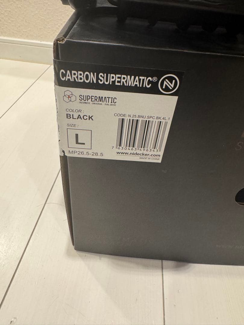 ナイデッカースーパーマチックカーボン