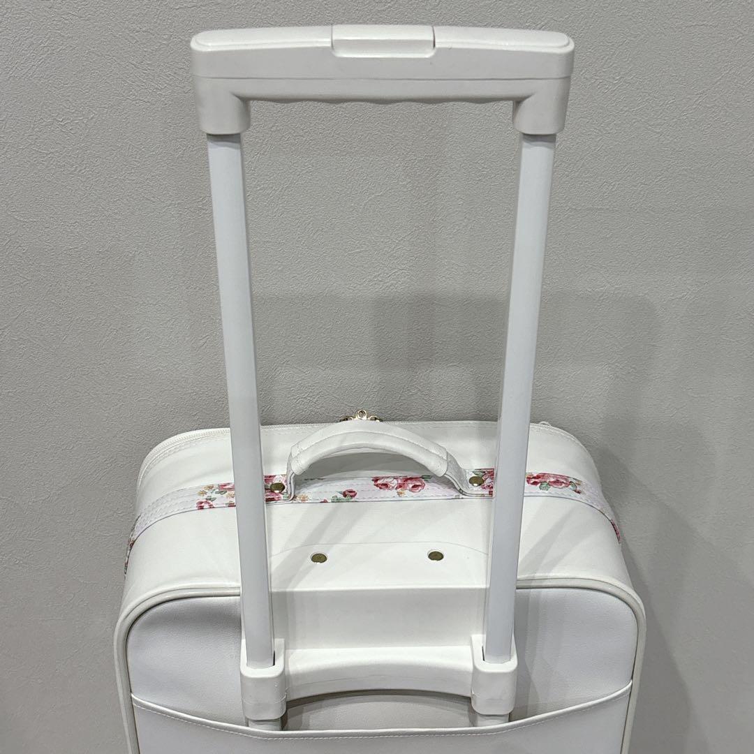 リズリサ　LizLisa キャリーケース　花柄　レース　フリフリ　地雷系　白