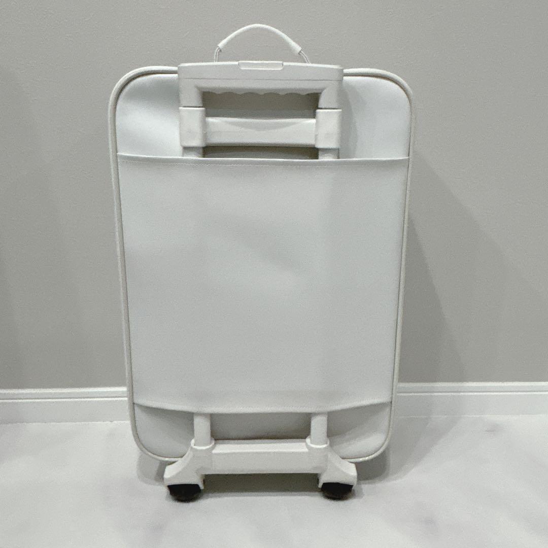 リズリサ　LizLisa キャリーケース　花柄　レース　フリフリ　地雷系　白