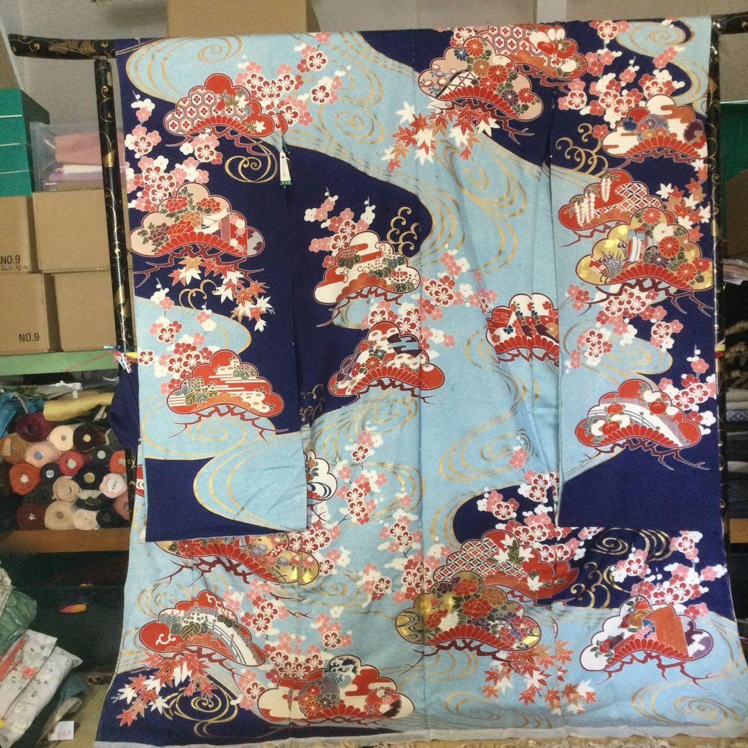 振袖最高級です。NO198・たくさんの方々よりのいいねがはいります、値引してみて