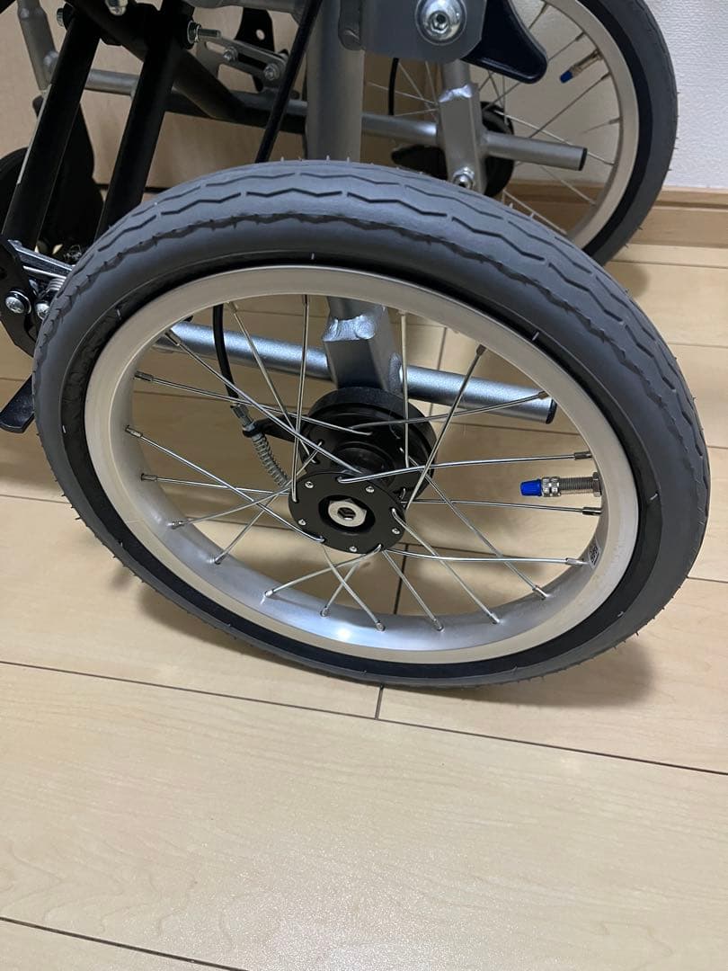 【引き取り希望】美品！ MIKI ミキ 超軽量 介助型車いす CRT-4
