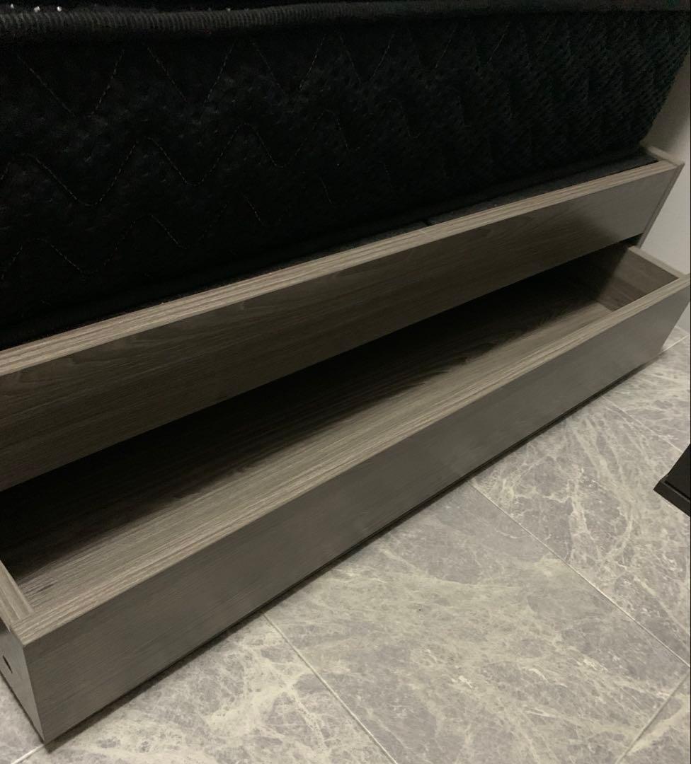 ベットフレームセミダブル(美品)