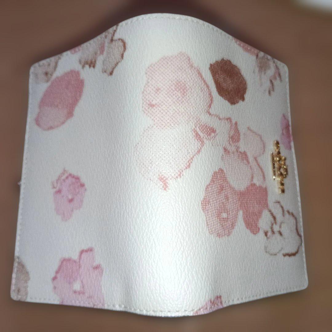 未使用COACH キスロック ミディアム二つ折り財布 日本限定フローラルプリント