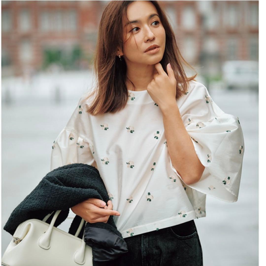 新品✨ CADUNE　カデュネ　フラワージャガードブラウス　ホワイト　Mサイズ