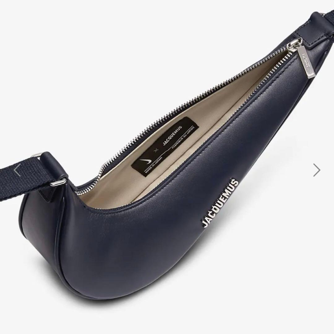 NIKE ジャックムス ル スウッシュ クロスボディバッグ