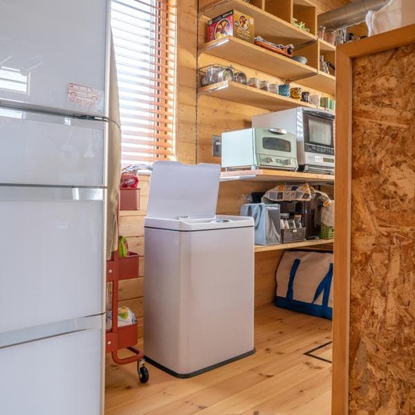 【新品・送料無料】センサー自動開閉式　2分別　ダストボックス　50L　BK/WH