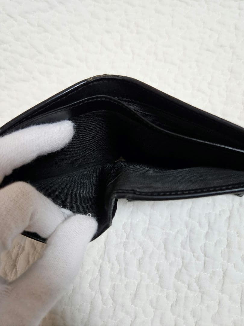 GUCCI 財布 二つ折り　ブラック　GGスプリーム　スネーク　黒