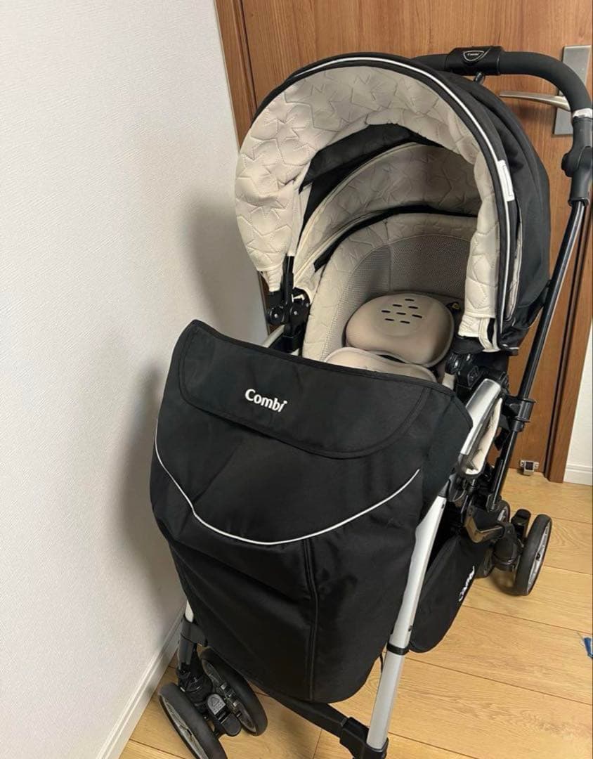 ★teruです★コンビ ホワイトレーベル アンブレッタ 4キャス