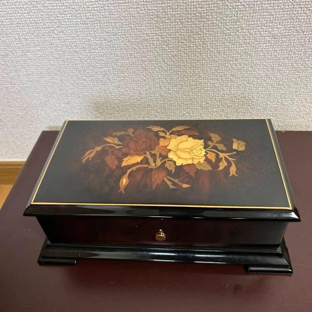 REUGE 花柄オルゴール 木製　美品