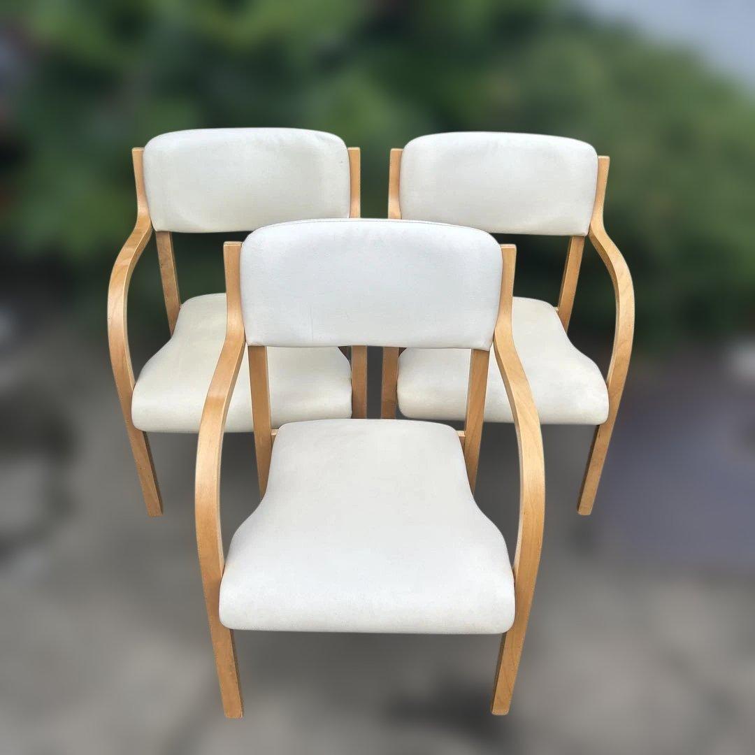 介護施設用イス 肘付き 立ち座りサポートチェア