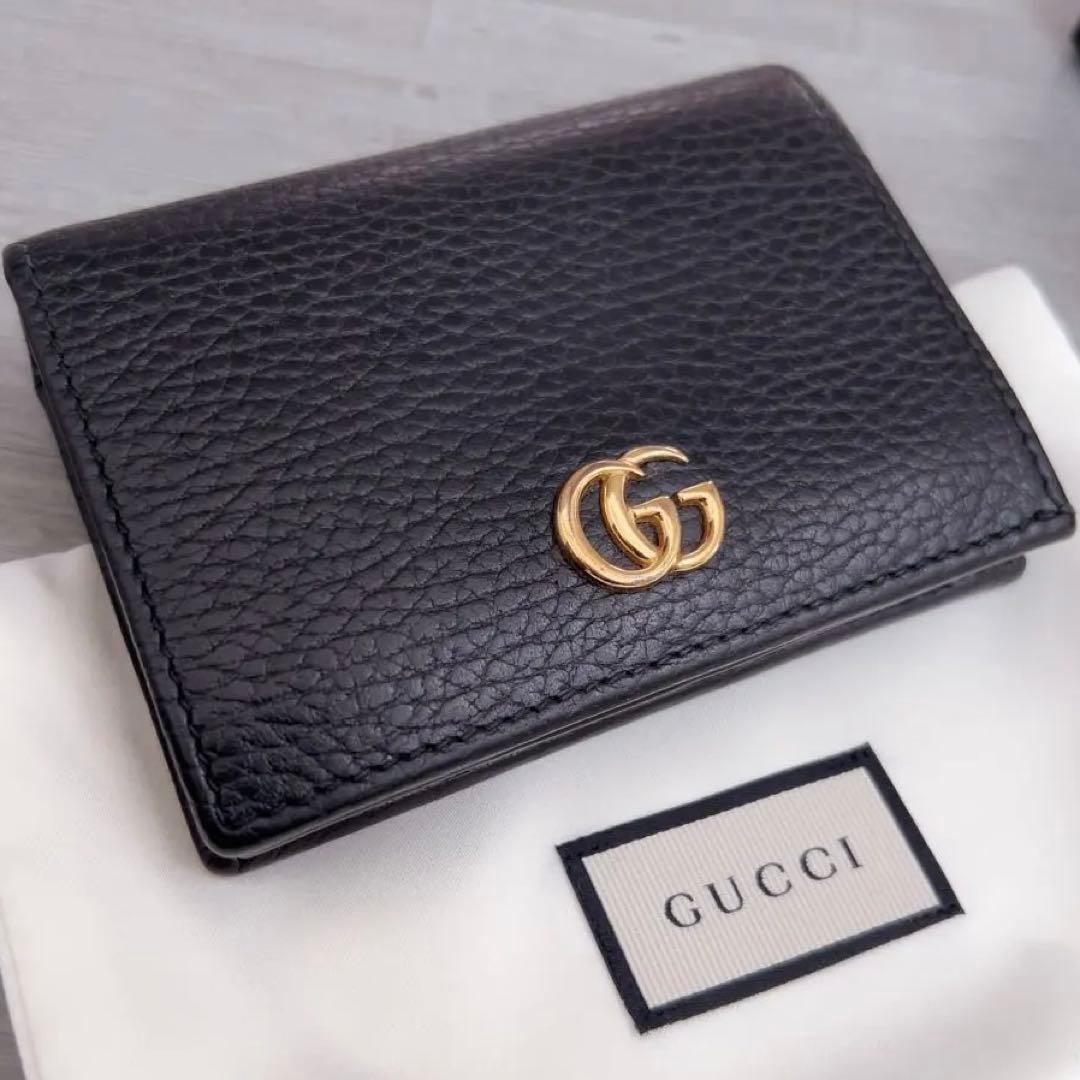 GUCCI ブラック 二つ折り財布　マーモント　黒　グッチ