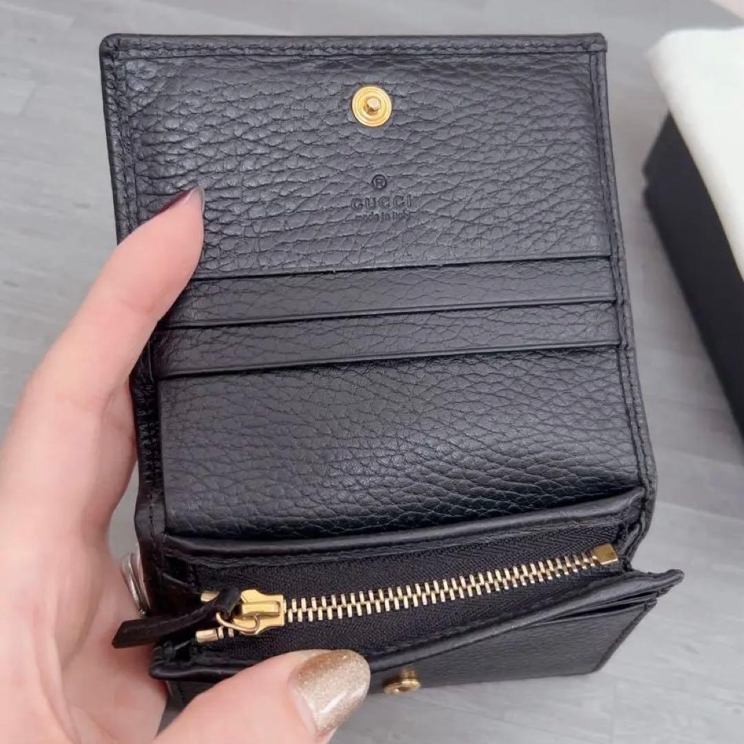 GUCCI ブラック 二つ折り財布　マーモント　黒　グッチ