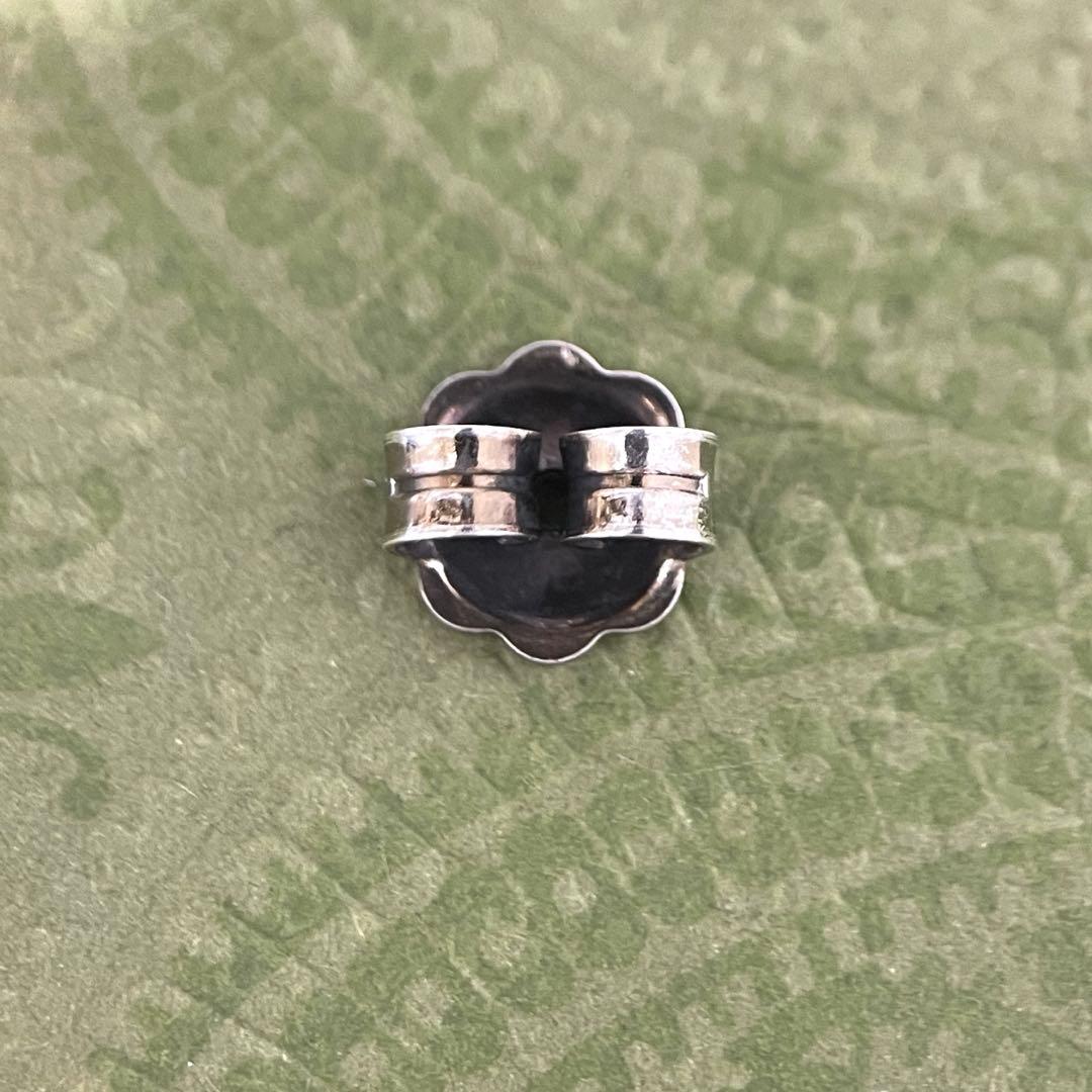 【極美品】グッチ　マーモントGG ツイストピアス片耳　アラベスク　925