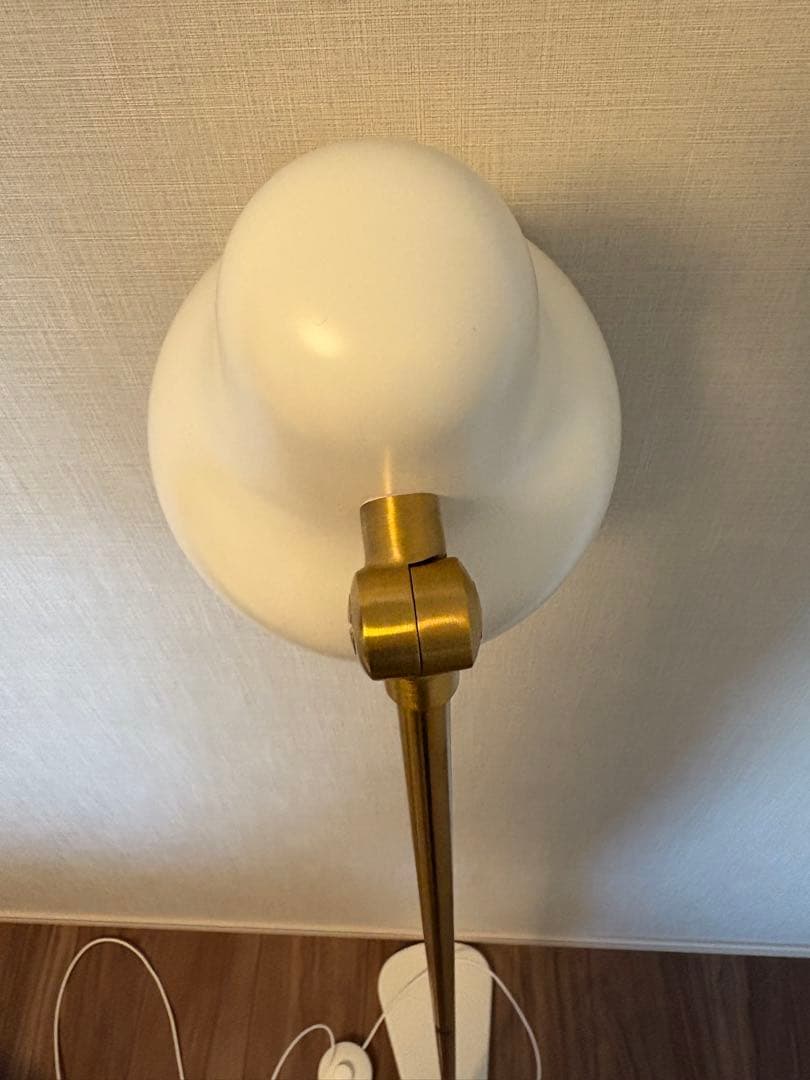 ルイスポールセン　フロアーランプVL38