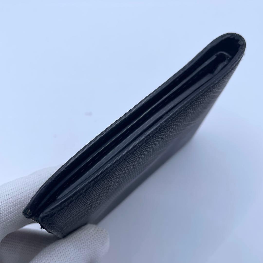 良品✨ BURBERRY スモークドチェック 二つ折り財布 PVC レザー 黒