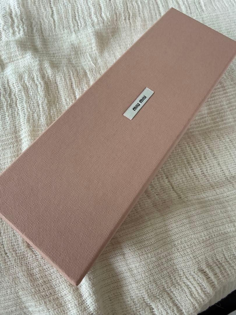 miumiu ミュウミュウ カメリアビジューブレスレット