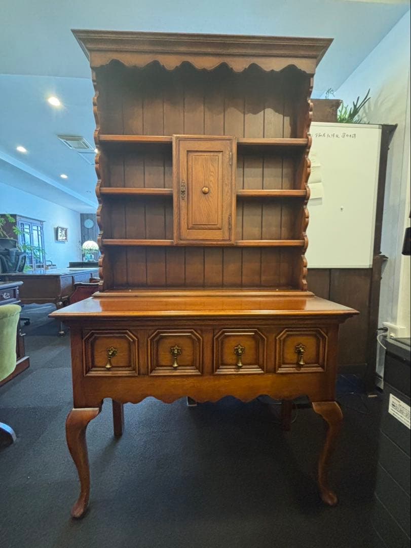 木製収納家具 スカラップエッジ　ビンテージ　飾り棚