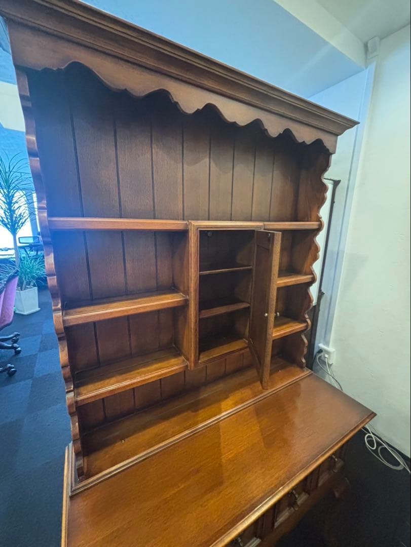 木製収納家具 スカラップエッジ　ビンテージ　飾り棚