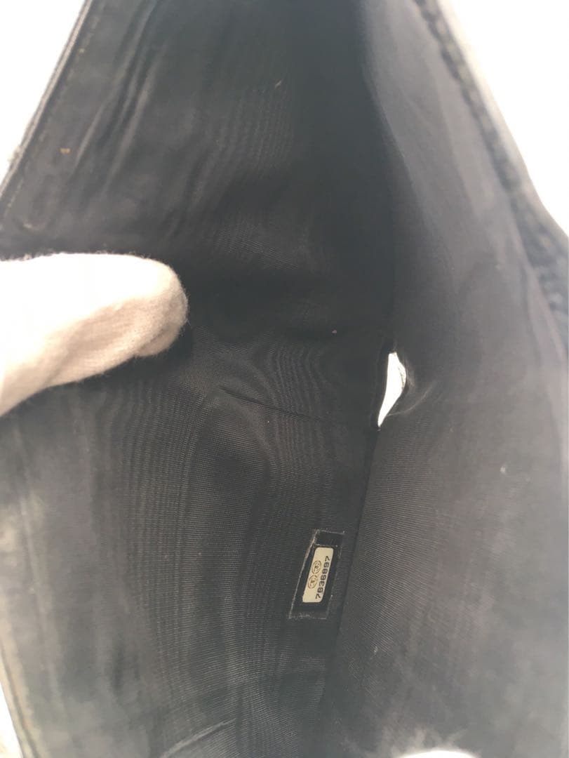 シャネル　キャビアスキン　財布