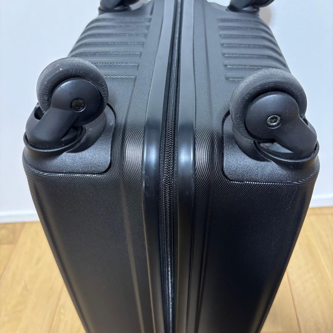 【美品】 BRIEFING H-37 キャリーケース ブラック　37L 機内可