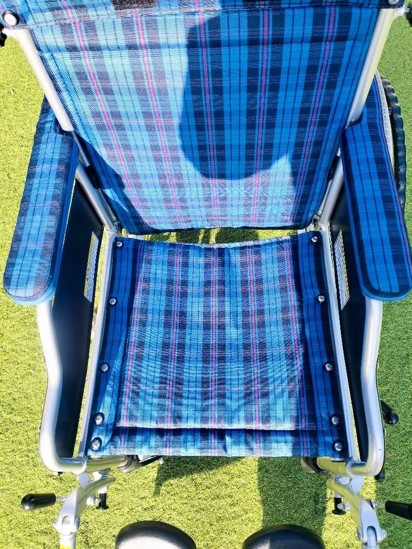 カワムラサイクル アルミフレーム 自走兼介助用 リクライニング 青紫ストライプ