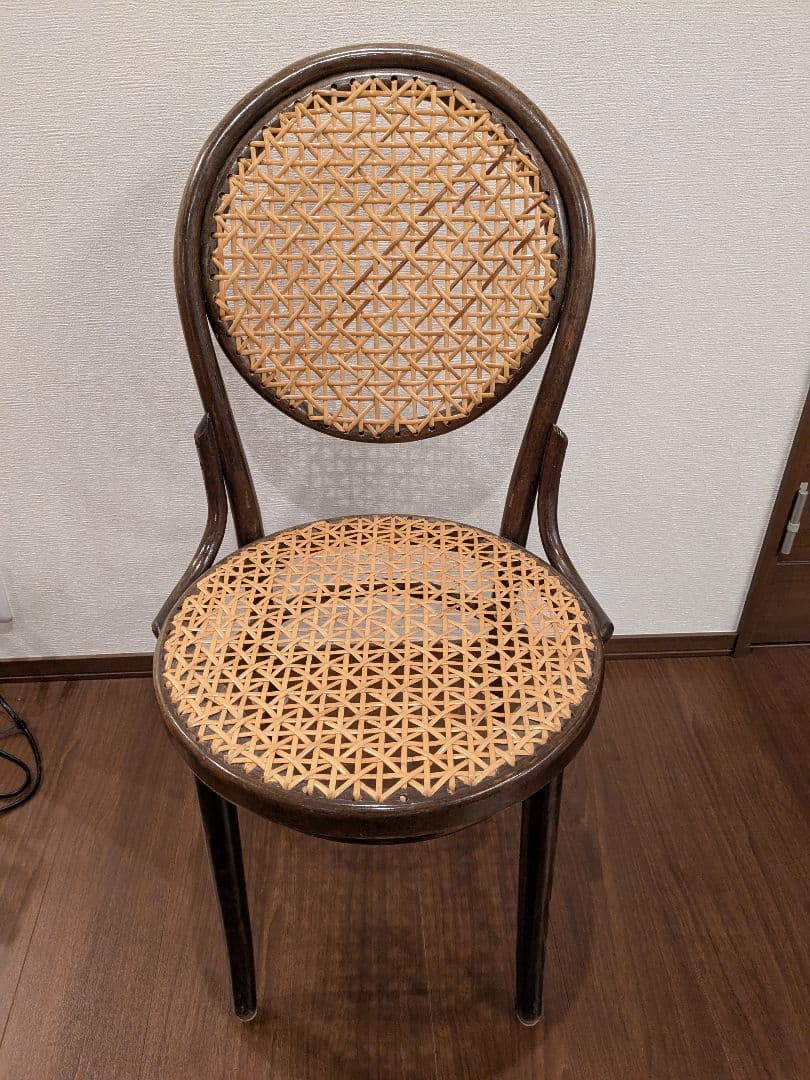 アンティークチェア　籐の椅子　曲げ木　ラタン