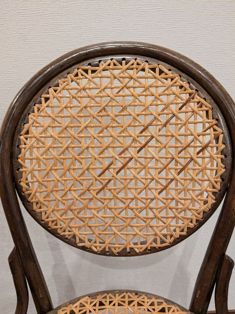 アンティークチェア　籐の椅子　曲げ木　ラタン