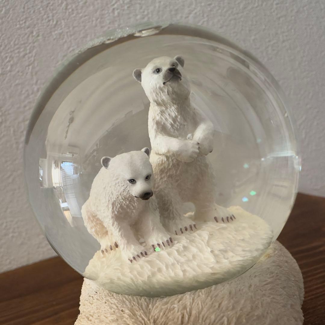 Twinkle社製 スノードーム シロクマの親子
