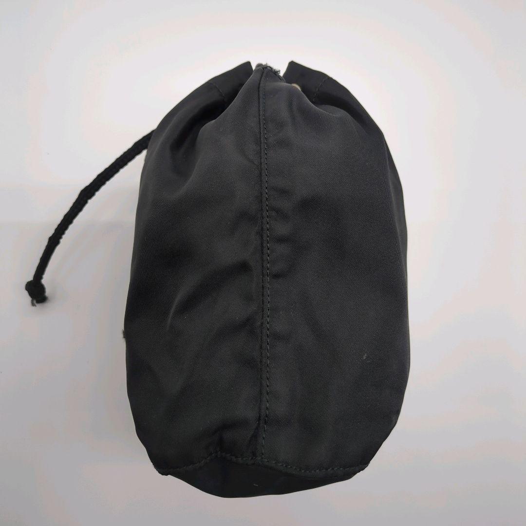 【美品・希少モデル】プラダ☆ポーチ 三角プレート ナイロン テスート 巾着 黒