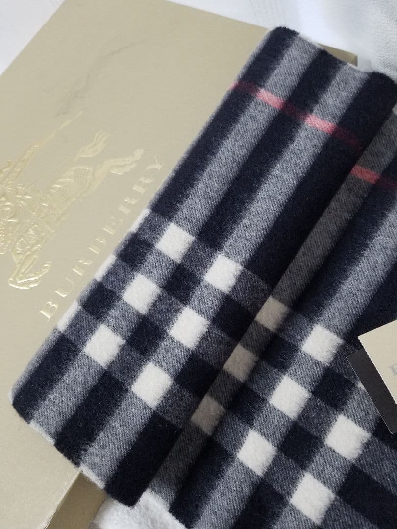 新品未使用タグ付 バーバリーカシミアマフラー ユニセックス クラシック美品