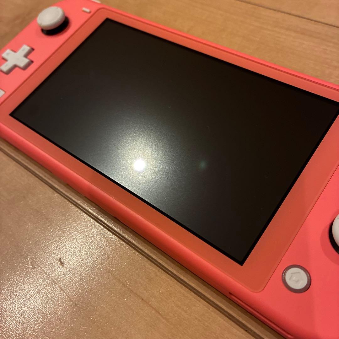 Nintendo Switch light ピンク