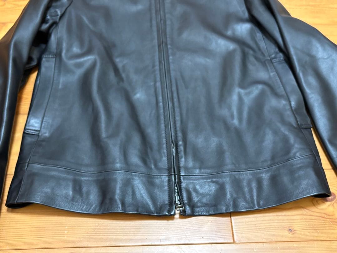 美品　新品同様　自由区　オンワード　ラムレザージャケット　羊革ライダース　黒