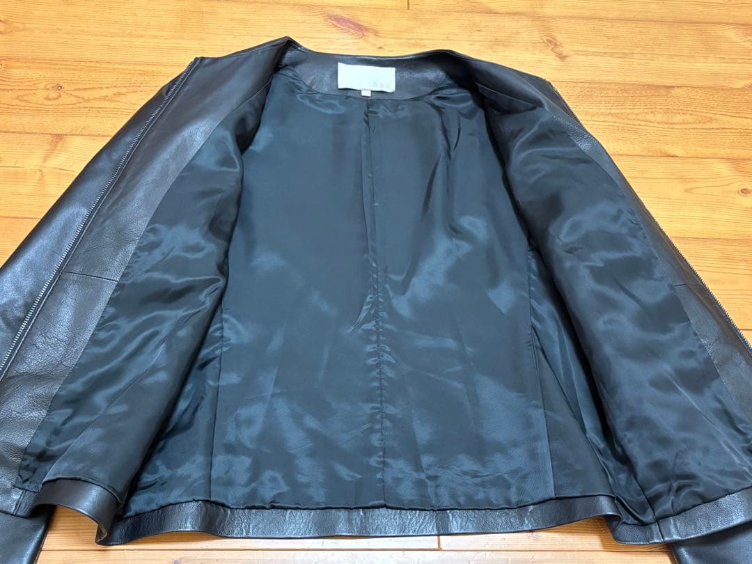 美品　新品同様　自由区　オンワード　ラムレザージャケット　羊革ライダース　黒