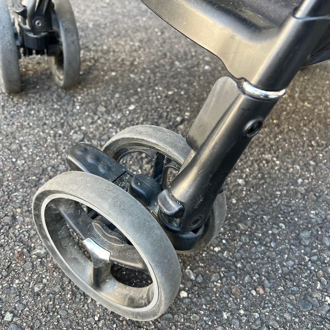 ちー太郎⭐︎Aprica ラクーナビッテ クッション レザーハンドル