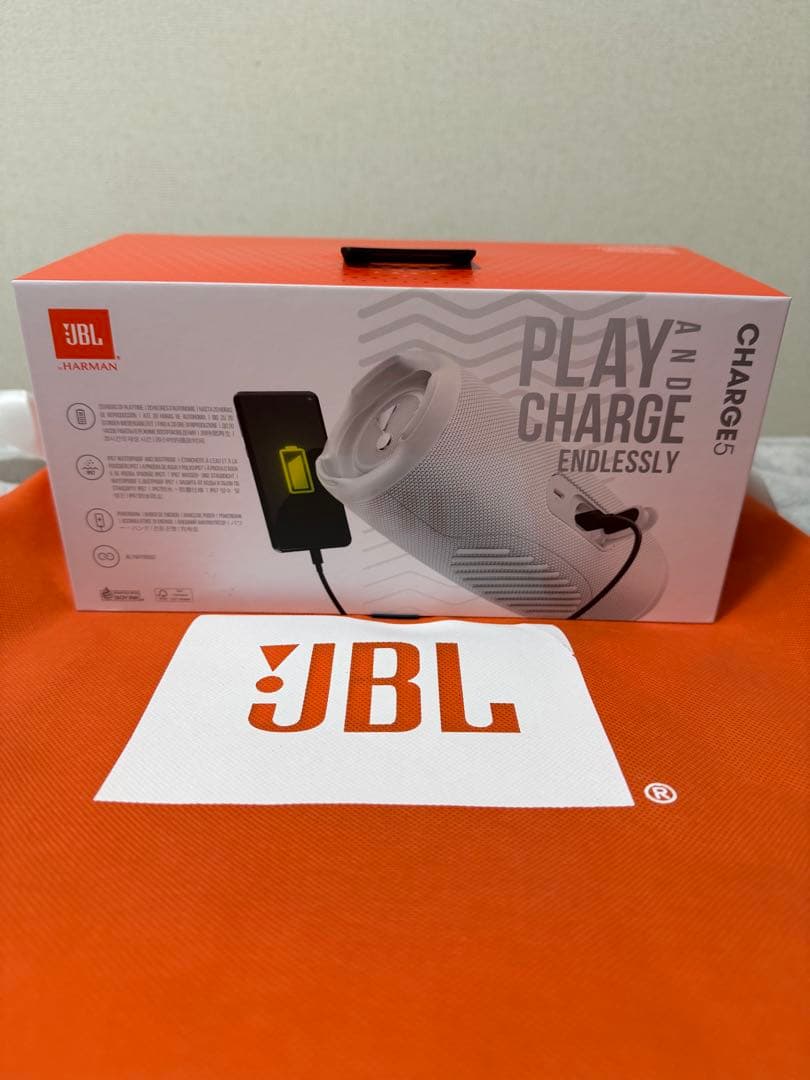 JBL charge5 スピーカー ホワイト 限定カラー 極美品