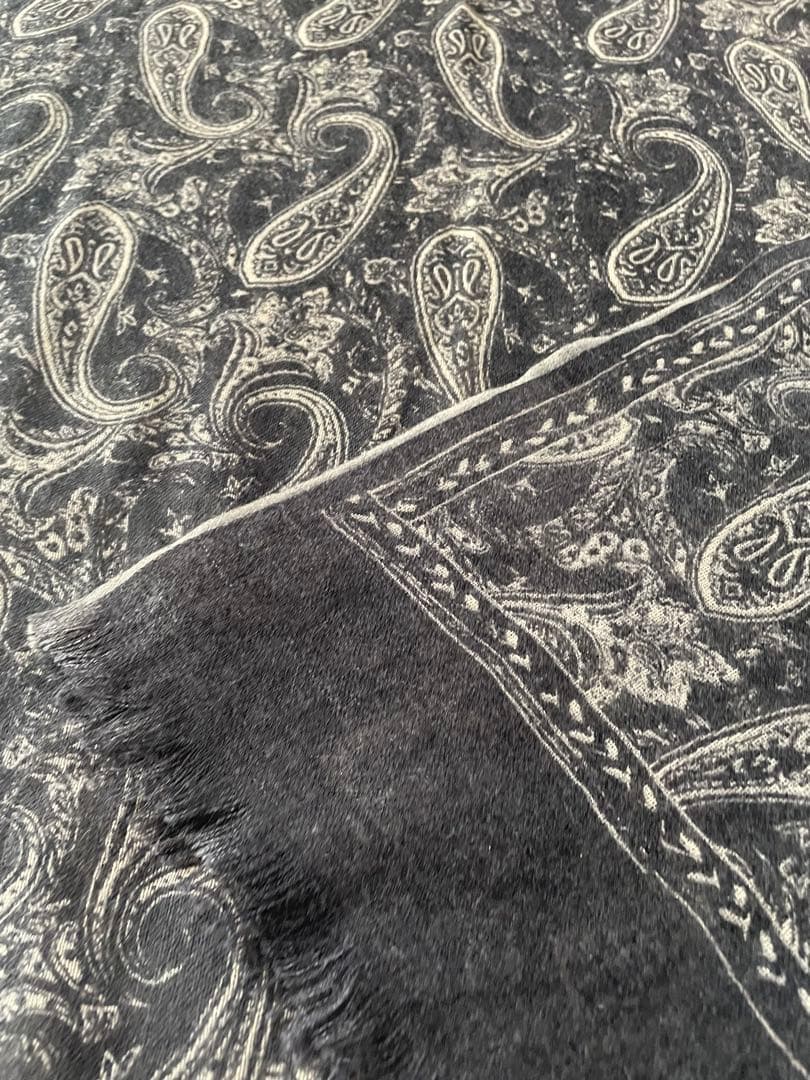 PASHMAショール大判モノトーンペイズリー柄