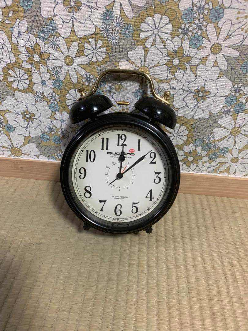 アウディクアトロ　掛け時計