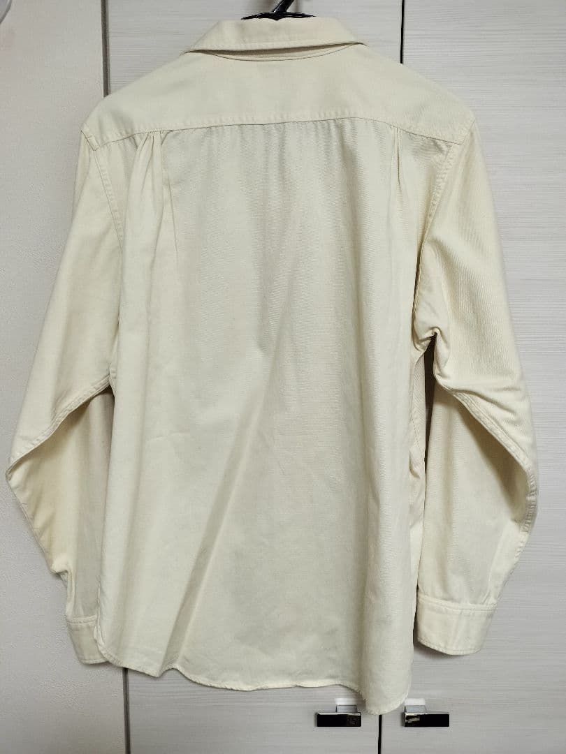 アットラスト . 長袖シャツ クリーム色 16-1/2
