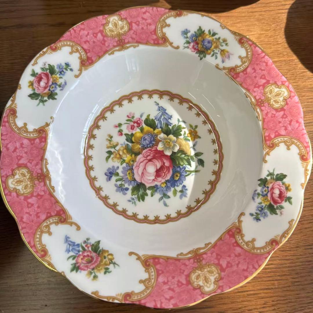 英国製　希少　未使用　ロイヤルアルバート　サラダボウル　スープボウル 2個セット