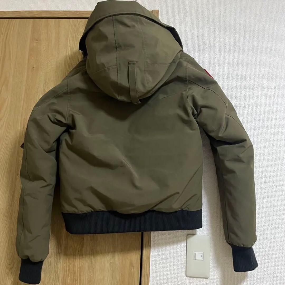 カナダグース　ラブラドールボンバー　カーキ　S