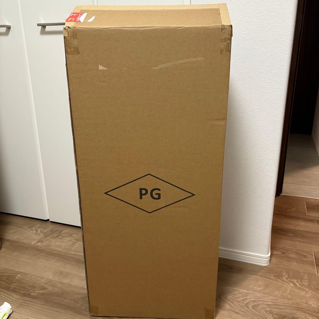 PEARLY GATES バナナPG SMILE柄軽量キャディバッグ (9型)