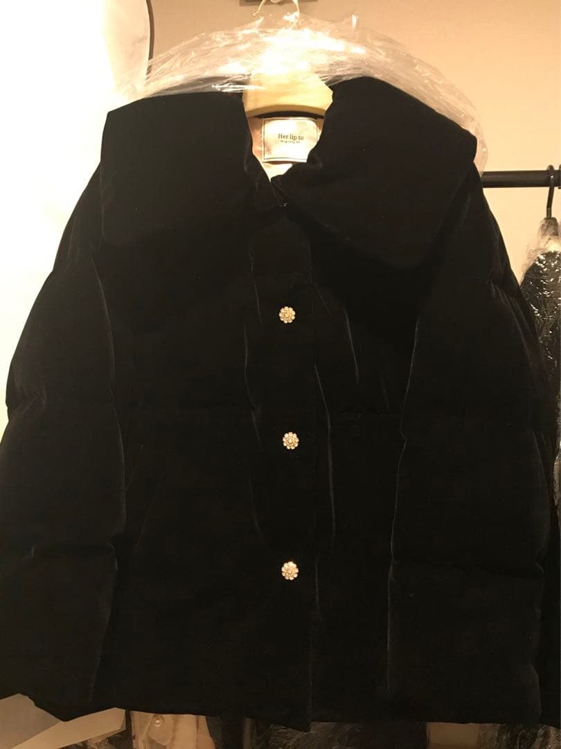 ジャケット・アウター herlipto Bijou-Button Velour Down Jacket