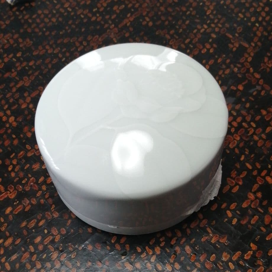 椿　白磁　香合　蓋物　伊東　慶作