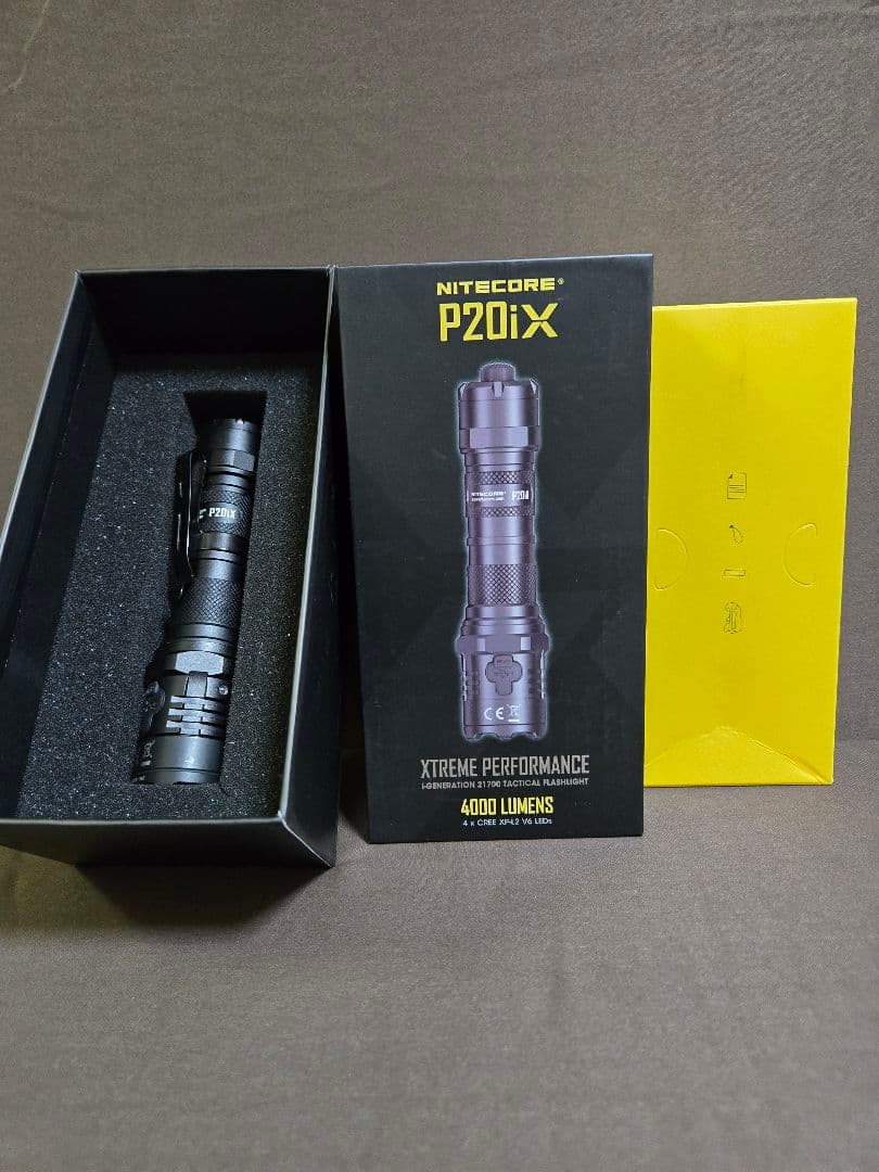 NITECORE P20iX フラッシュライト 実物 ミリタリー 美品